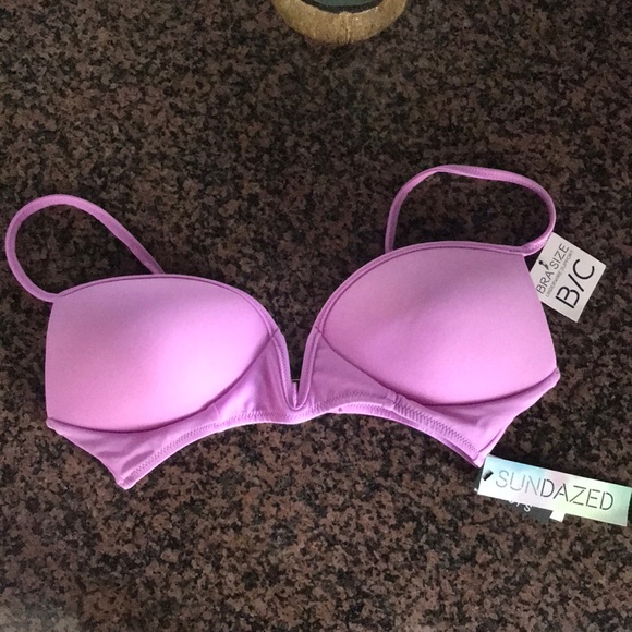 Bikini top 👙☀️ NWT - Picture 2 of 3